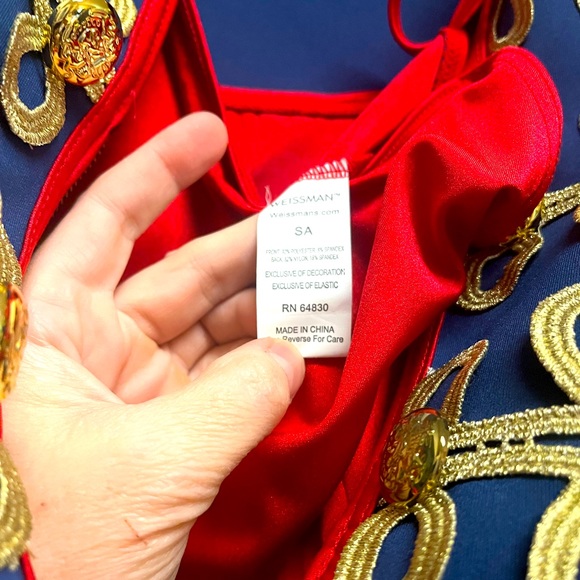 Dance costume size SA. - Picture 2 of 7